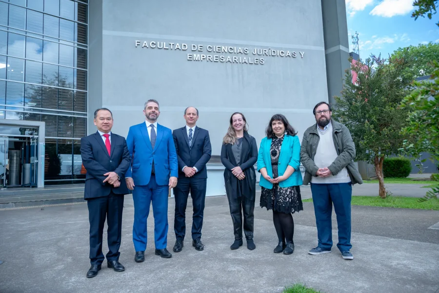 Visita académicos de Universidad de Brasil