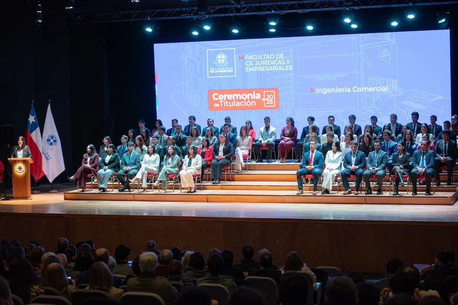 ceremonia-titulacion-fcje