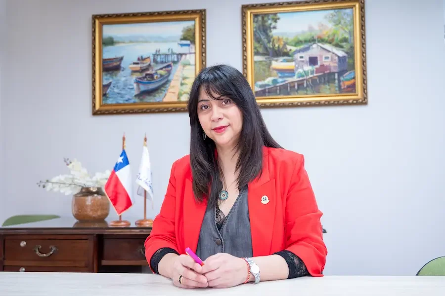 paulina-sanhueza-decana-fcje